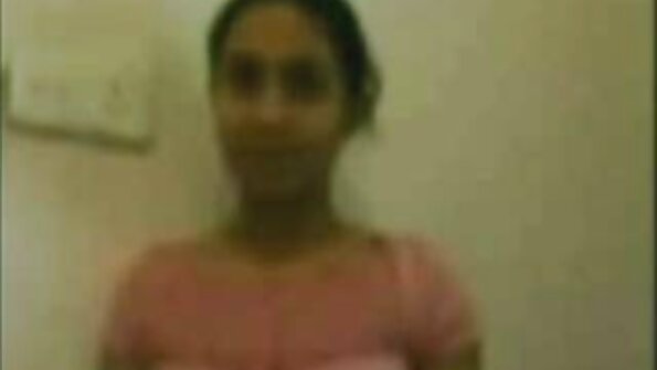 Fuck mašīna liek pumai piedzīvot spēcīgu orgasmu