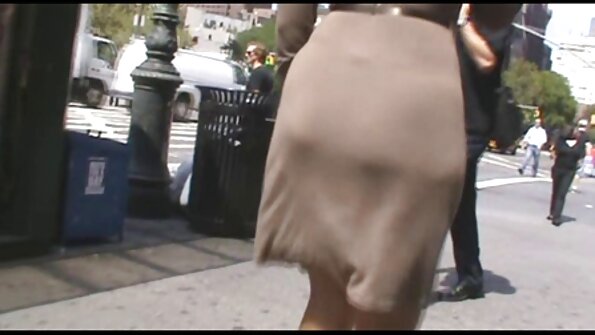 Spēlētājs zaudē naudu, bet draudzenes incītis palīdz nomaksāt parādu