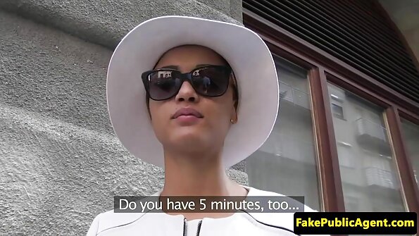 Eleganta Indija Vasara fucked pa viņas karstā milf incītis