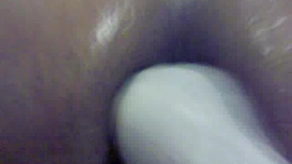 Jāšanās Marta La Croft pa viņas Latina pornstar incītis